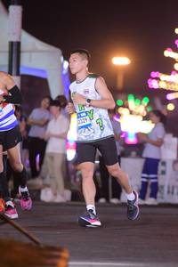 BIB: 100, 6200
                            <button type="button" onclick="openModal(22978665)" class="btn btn-primary btn-sm float-right btn-popup" data-toggle="modal" data-target=".modal-high-quality">
                        <i class="fas fa-shopping-cart"></i> Add to Cart
                    </button>
                                            <button type="button" onclick="isThisMe(22978665, true)" class="btn btn-success btn-sm float-right btn-popup btn-isme hidden" data-toggle="tooltip" data-placement="bottom" title="นี่คือรูปของคุณใช่ไหม คลิกที่นี่เพื่อเอาเข้าอัลบั้ม">
                        <i class="fas fa-plus"></i> Add to album
                    </button>
                    <button type="button" onclick="isThisMe(22978665, false)" class="btn btn-warning btn-sm float-right btn-popup btn-isnotme hidden">
                        <i class="fas fa-ban"></i> Remove from album
                    </button>